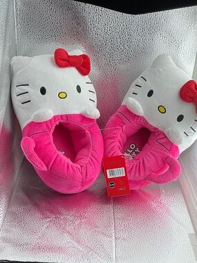 Hello Kitty By Sanrio Women’s Slip-on Slippers Size 7-8 NEW